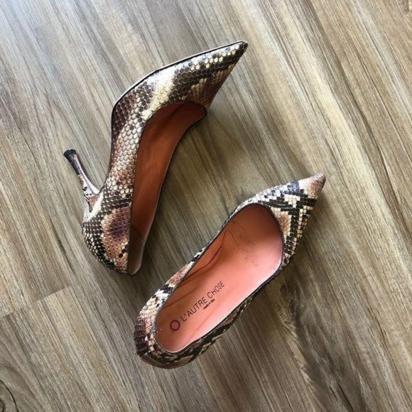 L'autre Chose Shoes - L'AUTRE CHOSE Snake Printed Leather Pumps Pointy